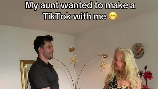 My aunt you guys !! Give her some love ❤️